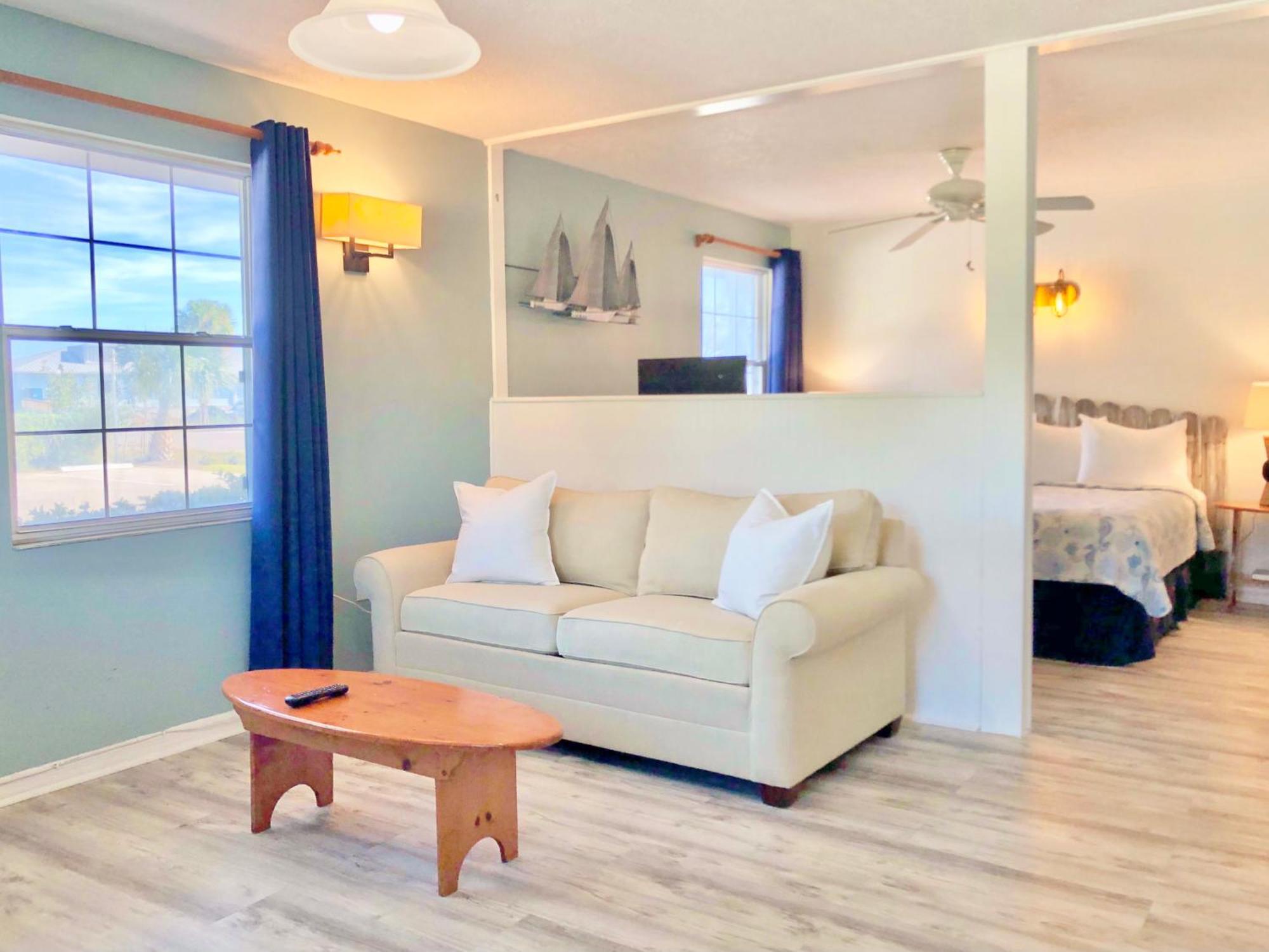 Davis House Inn セバスチャン 部屋 写真