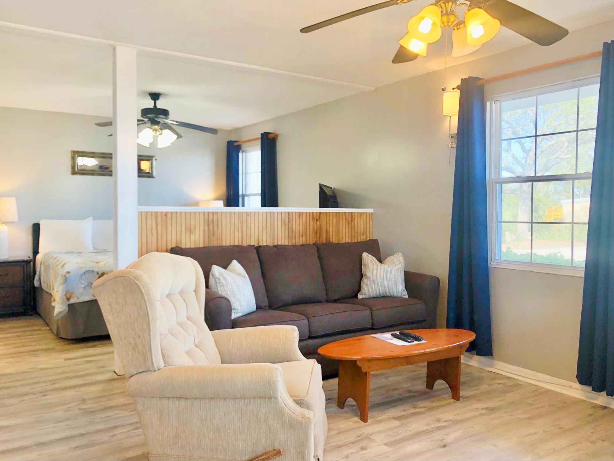 Davis House Inn セバスチャン 部屋 写真